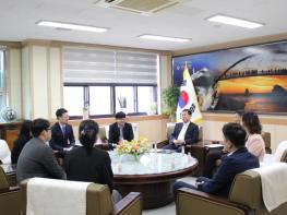 태안교육지원청, 가정의 달 맞이 어린이 자녀 학부모 직원 격려 기사 이미지