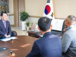 충남교육청, 부여 자택 화재 피해 학생 복구 지원금 전달 기사 이미지