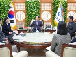 충남교육청, 크리스마스 씰로 결핵 예방과 나눔 실천 기사 이미지