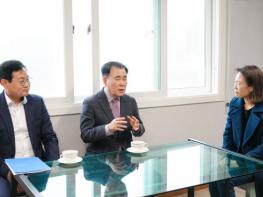 충남교육청, 연말연시 맞아 사회복지시설 방문...이웃사랑 실천 기사 이미지