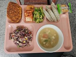 수원시청 구내식당에서 수원시 국내외 자매우호도시 대표 음식 맛본다 기사 이미지