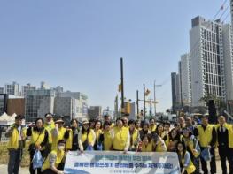 아산시 온양3동, 제65회 아산 성웅 이순신 축제 앞두고 주민참여 대청소 실시 기사 이미지
