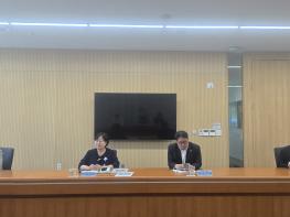 충남콘텐츠진흥원 김곡미원장 직원들과 함께 현장소통을 위한 언론인간담회열어 기사 이미지